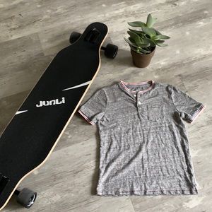 Gap gray boys large tee shirt